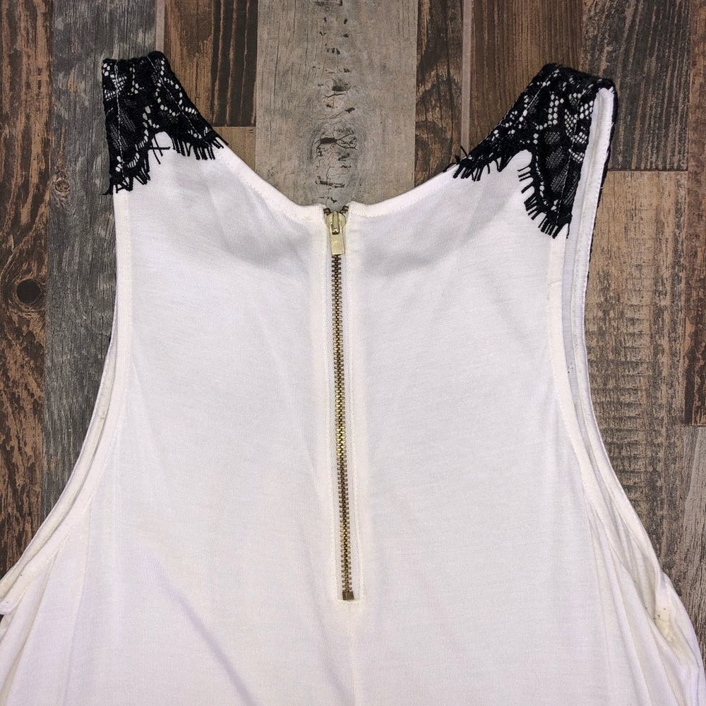 Classy Express Tank - Picture 2 of 2